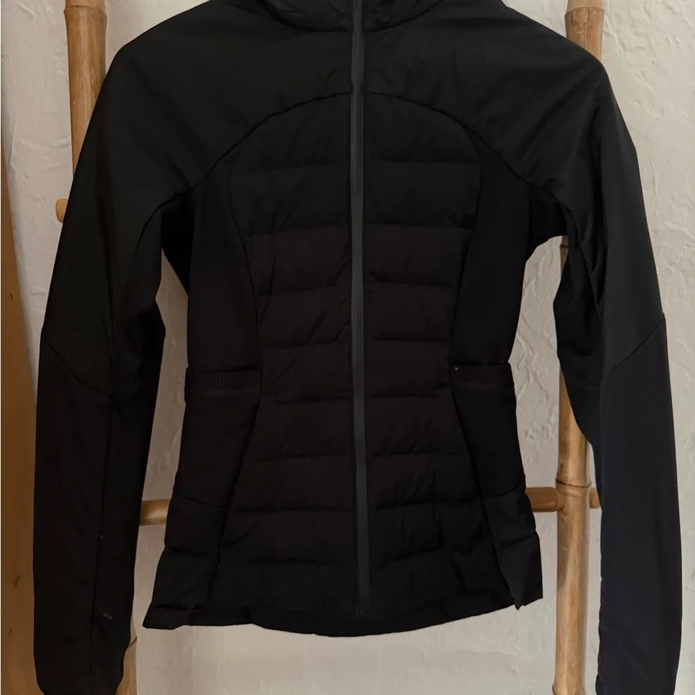 lululemon athletica Black Puffer Jacket - Picture 1 of 7